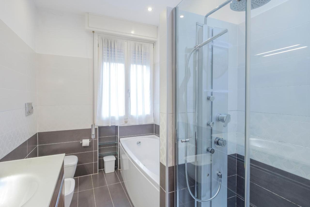 Aura Home Sirmione - 2 bedrooms apartment Buitenkant foto