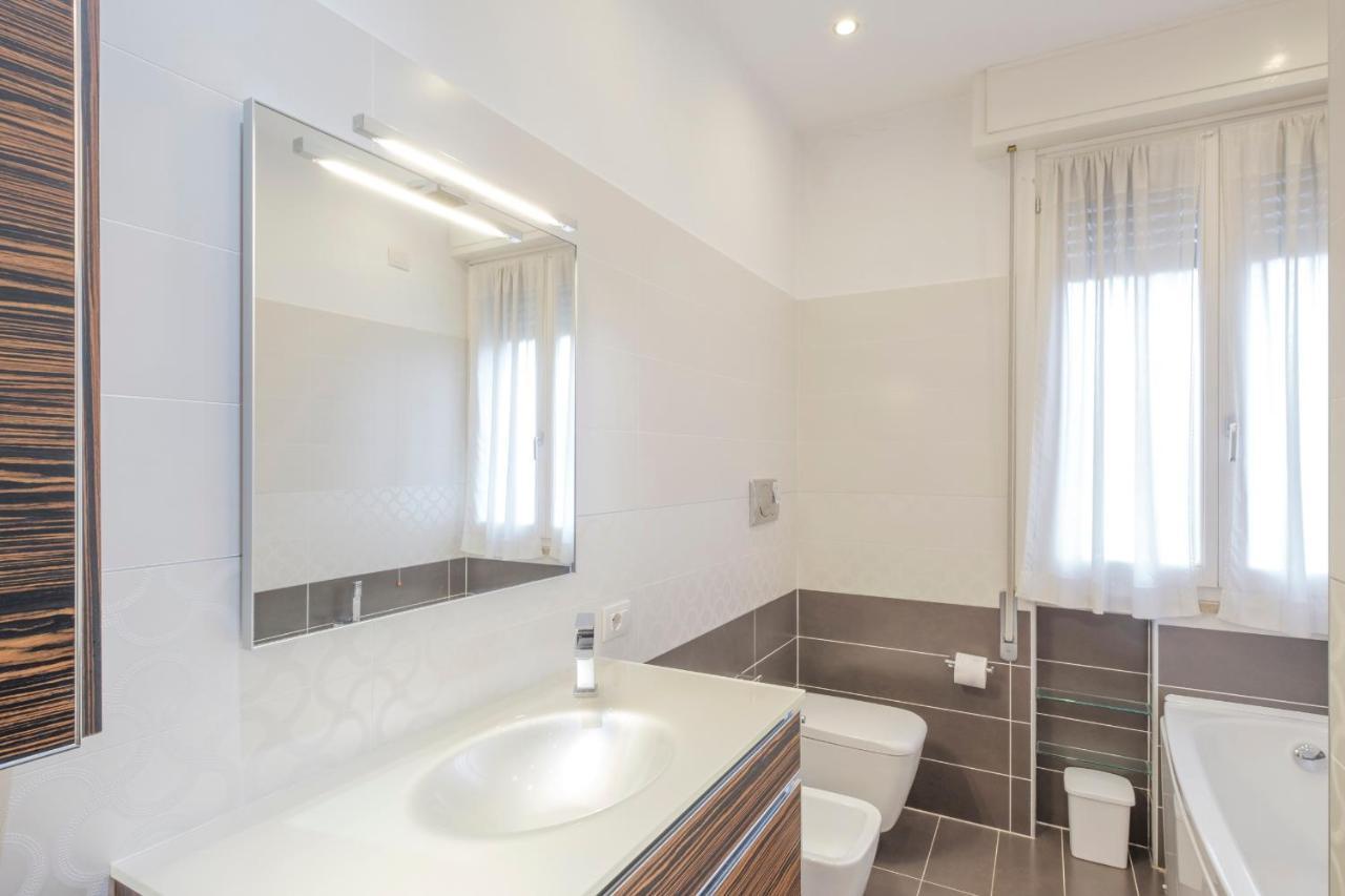 Aura Home Sirmione - 2 bedrooms apartment Buitenkant foto